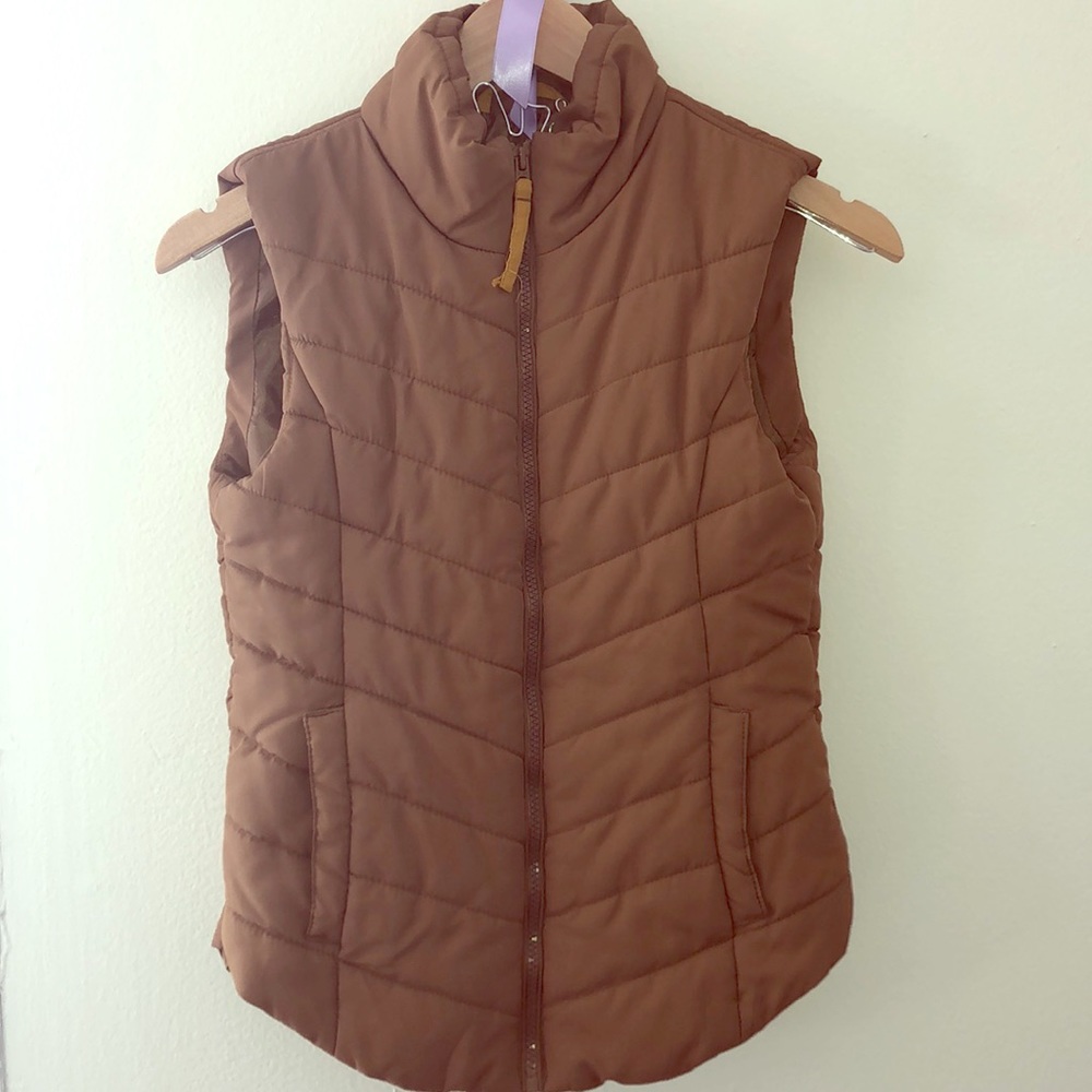 Aeropostale utility vest